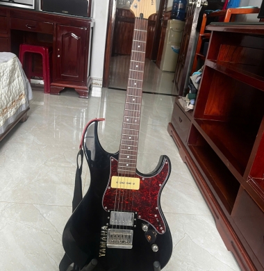 Thu mua đàn guitar quận 4. 0707522522